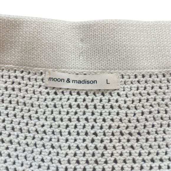 Moon and Madison Open Knit Mini Skirt In Cream Womens Size Large NWT - Picture 7 of 10